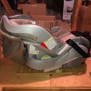 Graco infant car seat!